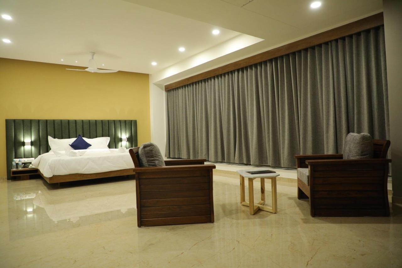 Hotel Vits The Somnath Gateway Zewnętrze zdjęcie