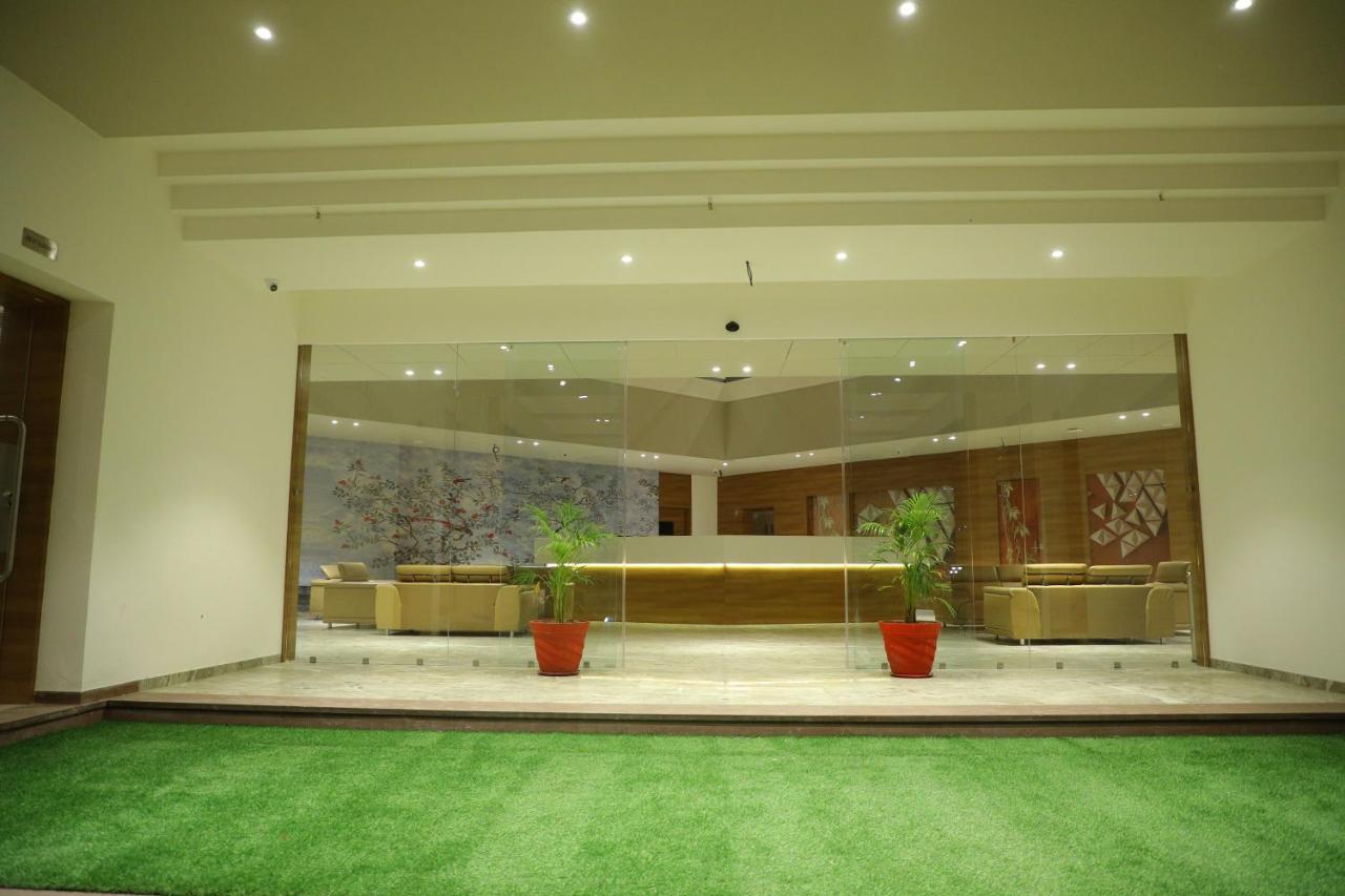 Hotel Vits The Somnath Gateway Zewnętrze zdjęcie