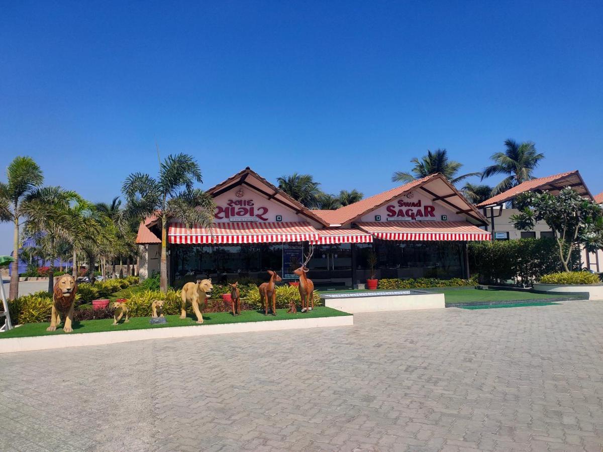 Hotel Vits The Somnath Gateway Zewnętrze zdjęcie